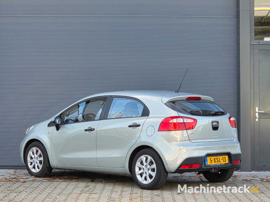 Kia - 2012 - Rio - 1.2 CVVT - 5-XSL-13