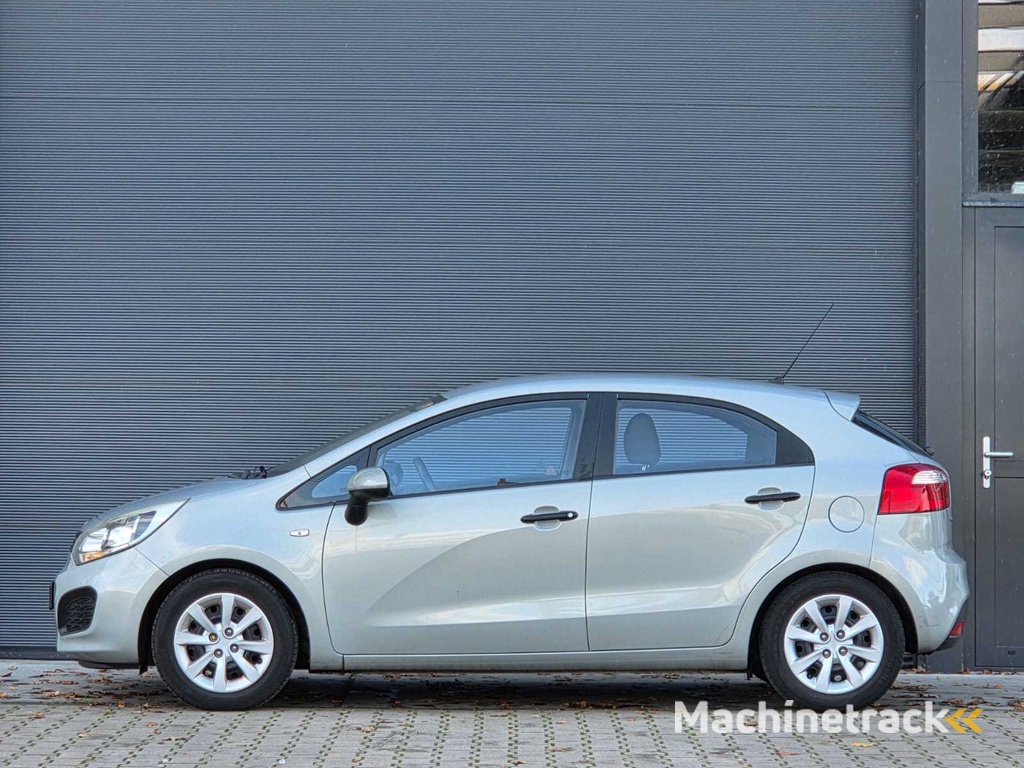 Kia - 2012 - Rio - 1.2 CVVT - 5-XSL-13