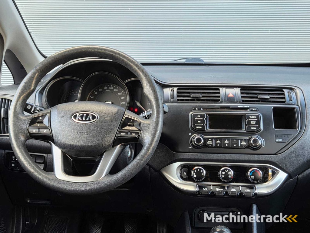 Kia - 2012 - Rio - 1.2 CVVT - 5-XSL-13