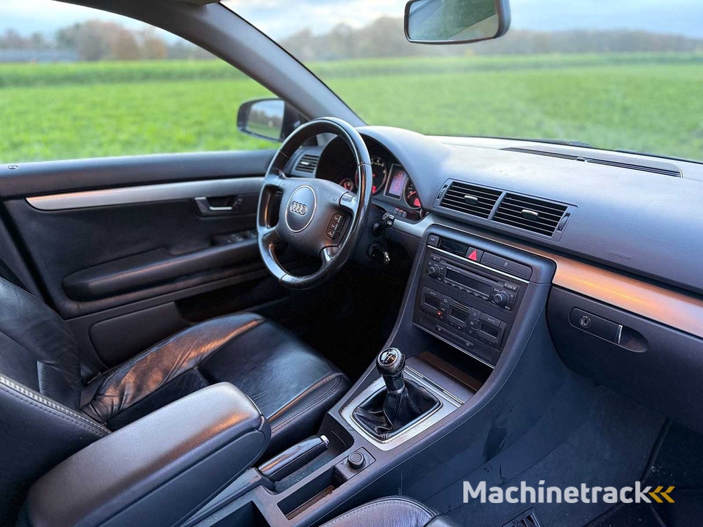 Audi - 2004 - A4 Avant - 1.8 Turbo Pro Line - 97-PT-PT
