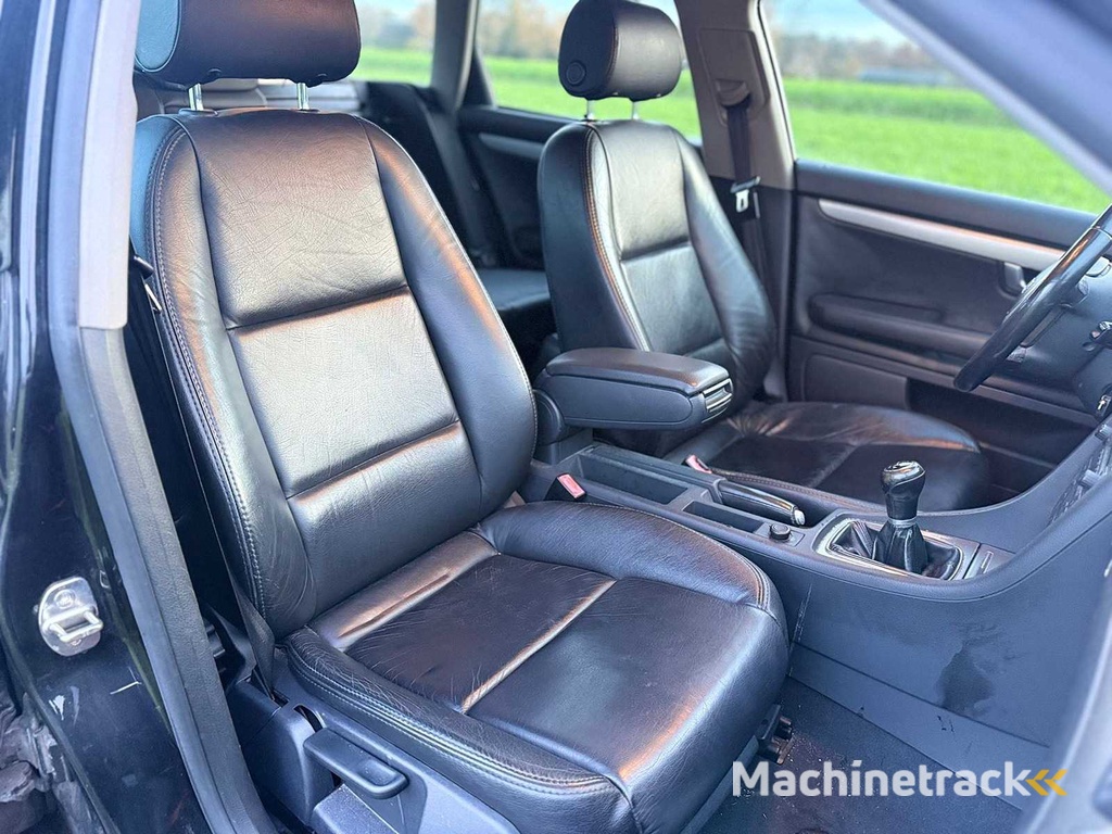 Audi - 2004 - A4 Avant - 1.8 Turbo Pro Line - 97-PT-PT