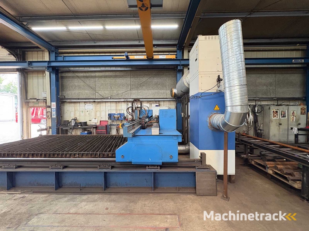 BACH THERMOCUT 2000 CNC plasma and oxy-fuel cutting machine