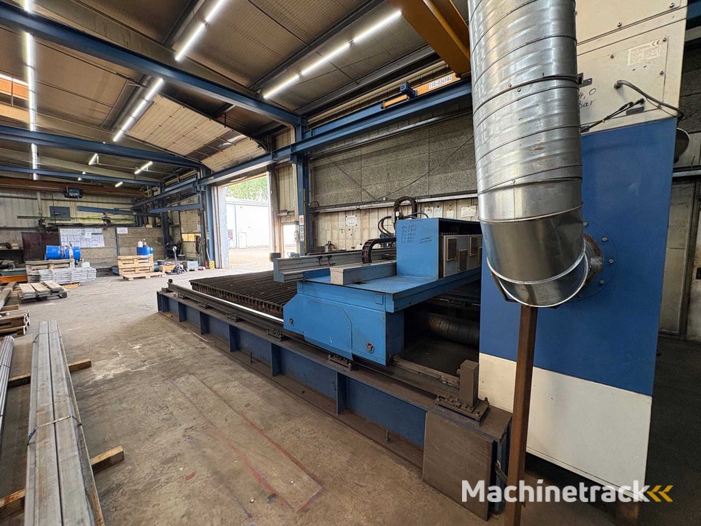 BACH THERMOCUT 2000 CNC plasma and oxy-fuel cutting machine