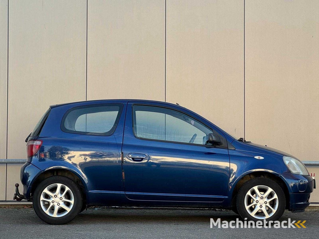 Toyota - 2000 - Yaris - 1.3-16V VVT-i Sol - 17-FR-VH