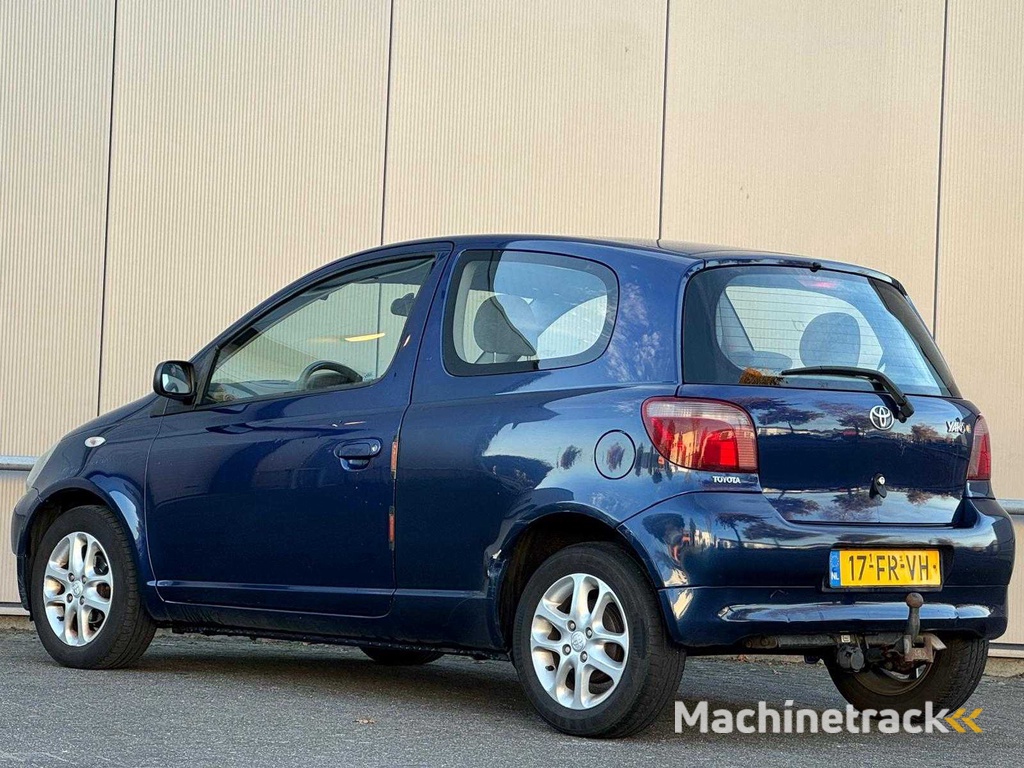 Toyota - 2000 - Yaris - 1.3-16V VVT-i Sol - 17-FR-VH
