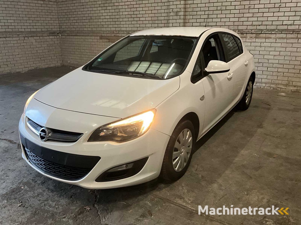 Opel Astra 210073KM Jahr: 2012