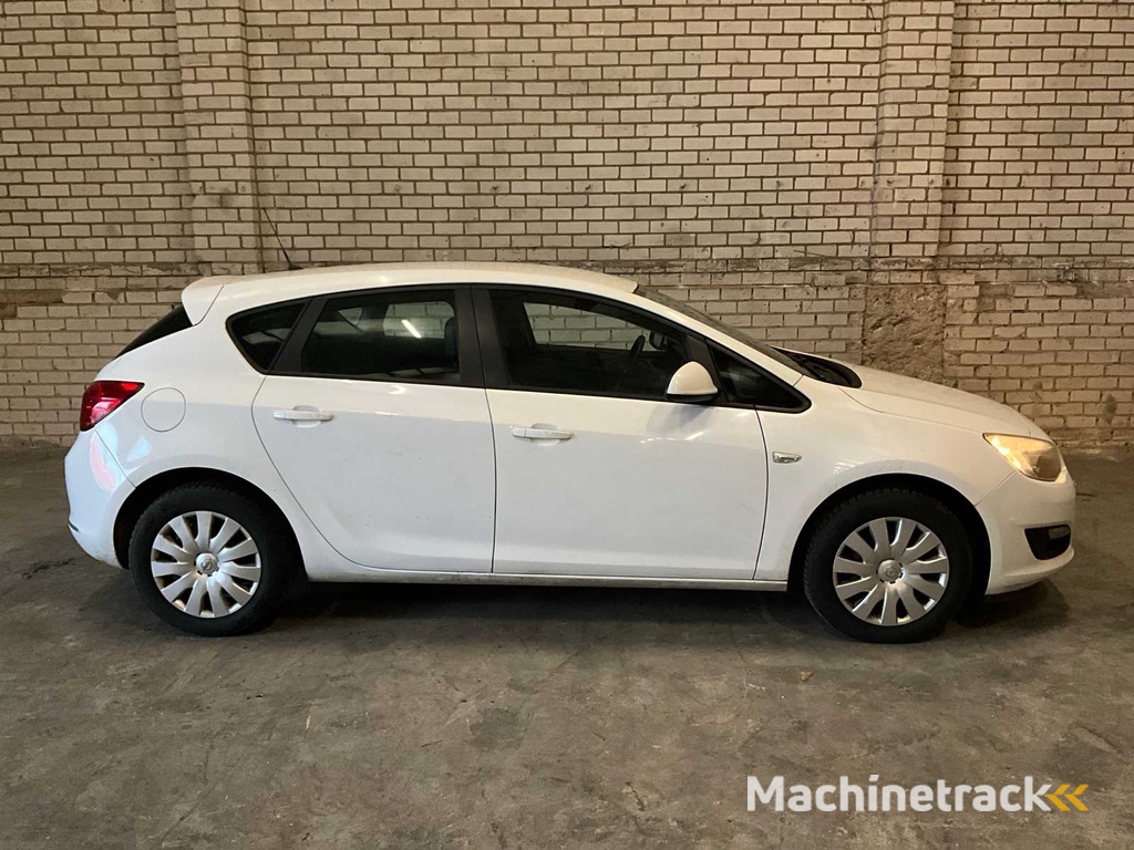 Opel Astra 210073KM Jahr: 2012