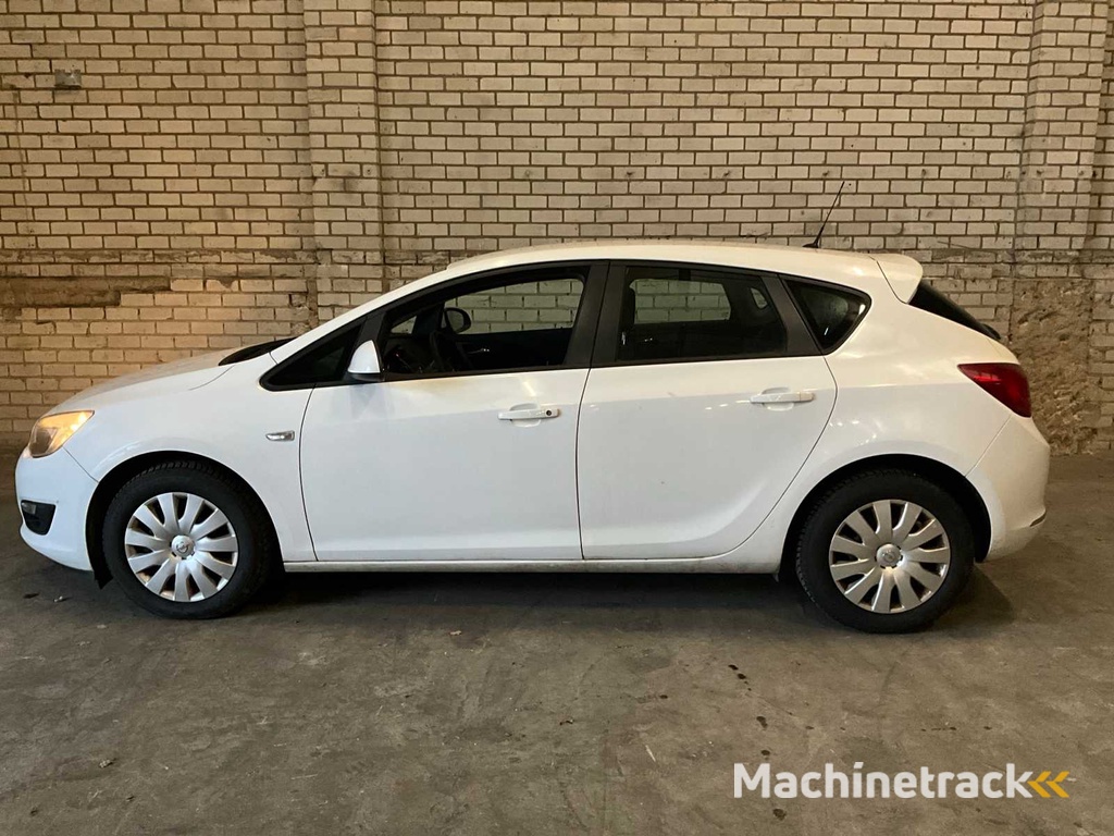 Opel Astra 210073KM Jahr: 2012