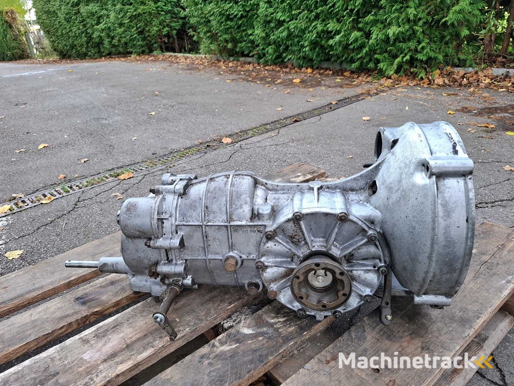 Porsche - 966 - Gearbox