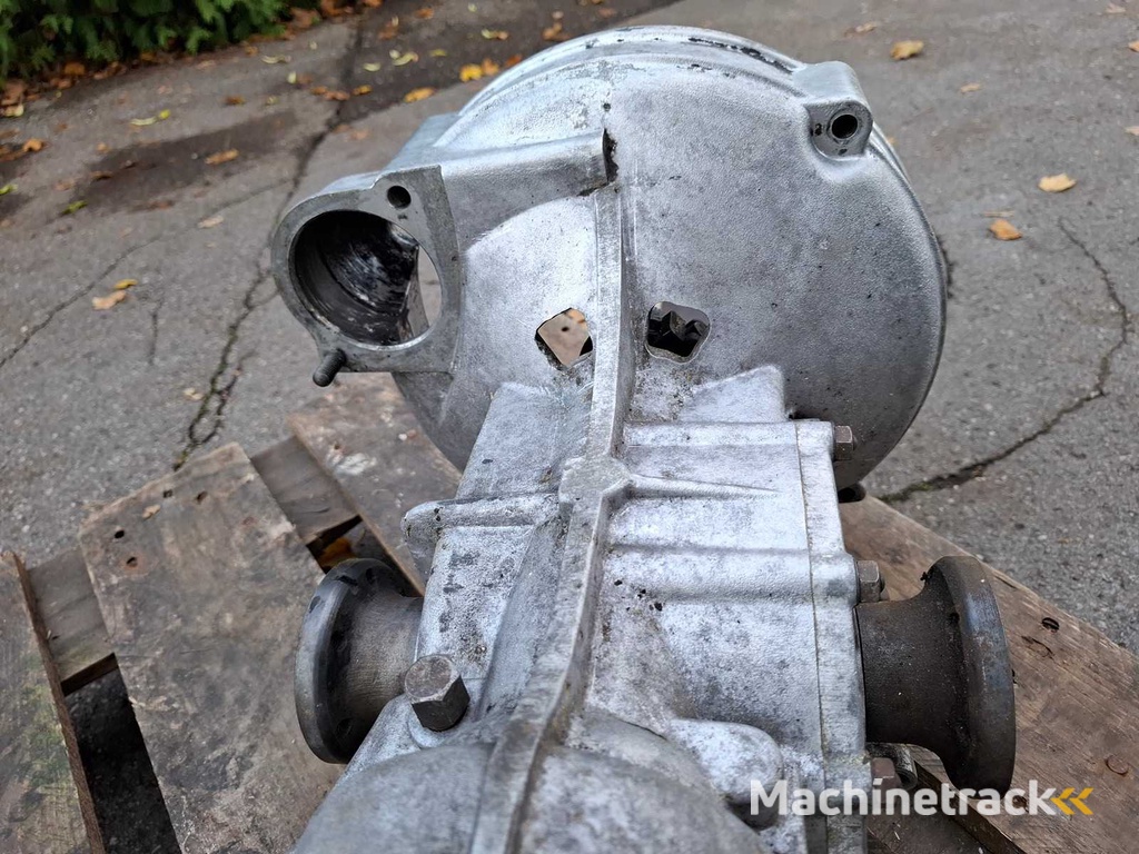 Porsche - 966 - Gearbox