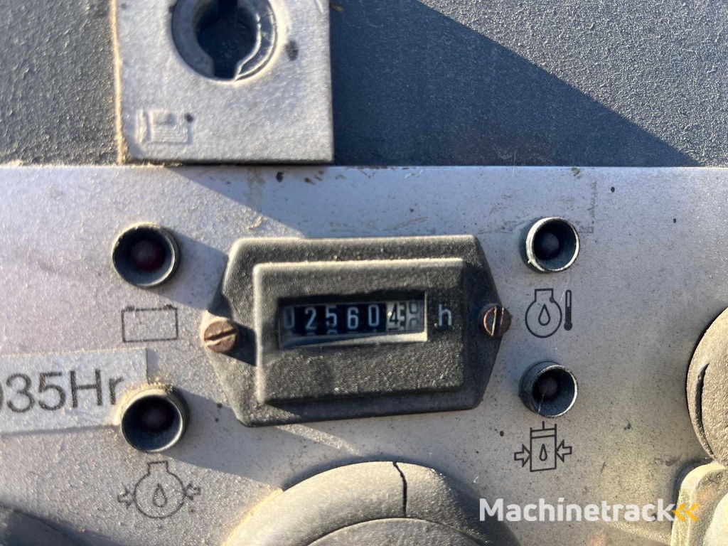 VÖGELE - SUPER 800 - Asfalteermachine - 2008