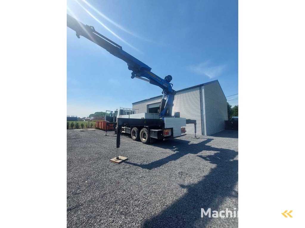 Iveco - Tractor - Truck - 2009 with Pallfinger crane