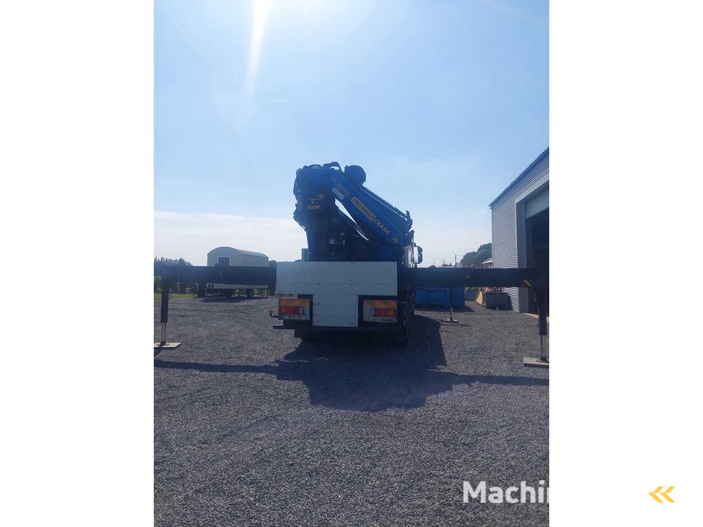 Iveco - Tractor - Truck - 2009 with Pallfinger crane