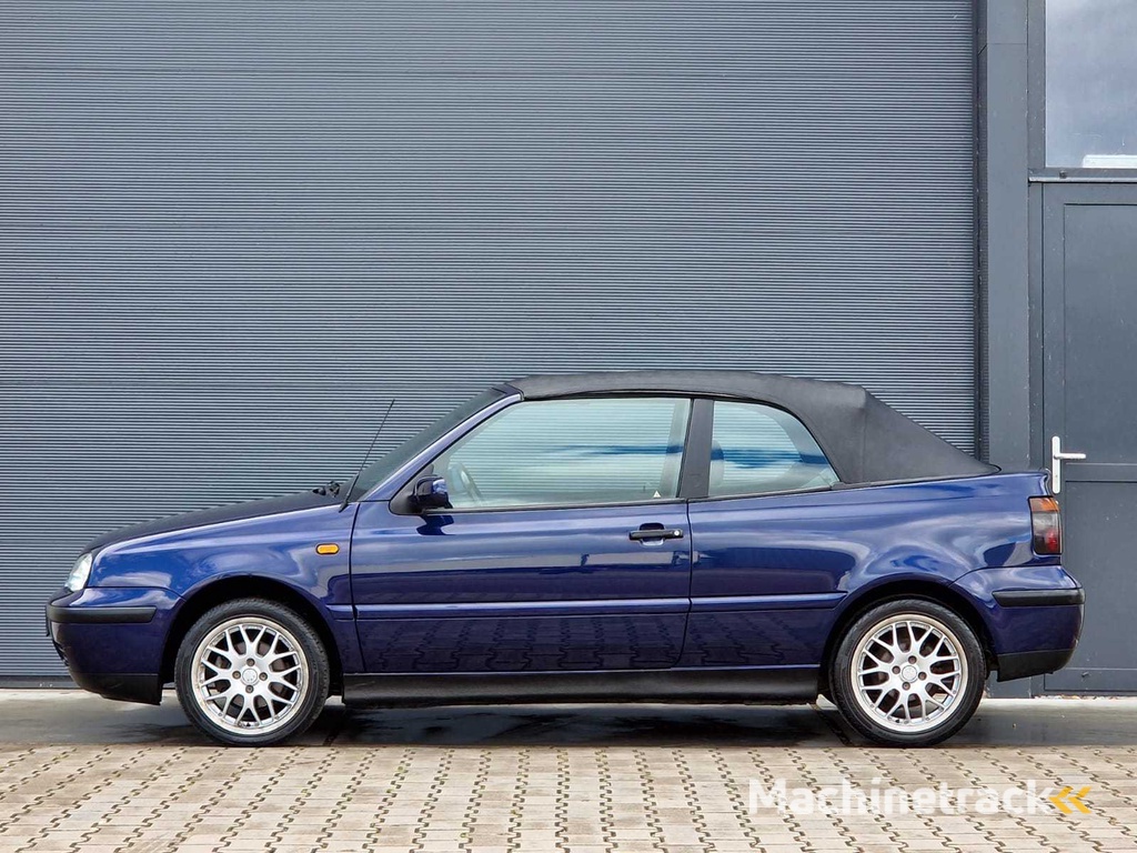 Volkswagen - 1999 - Golf Cabriolet - 59500km - 1.8 Trendline - 02-HK-DD