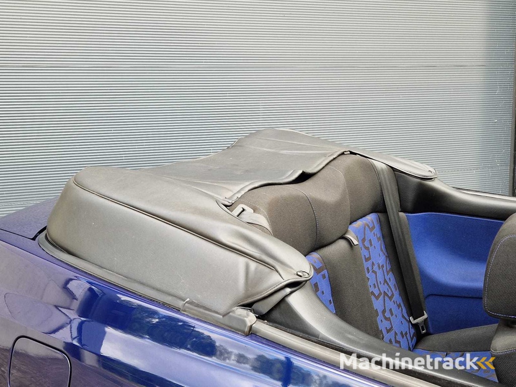 Volkswagen - 1999 - Golf Cabriolet - 59500km - 1.8 Trendline - 02-HK-DD