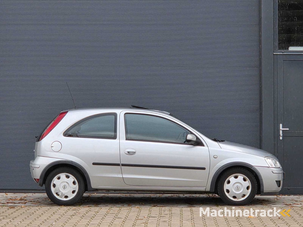 Opel - 2004 - Corsa - 1.0-12V Enjoy - 33-NS-KR - Automatik