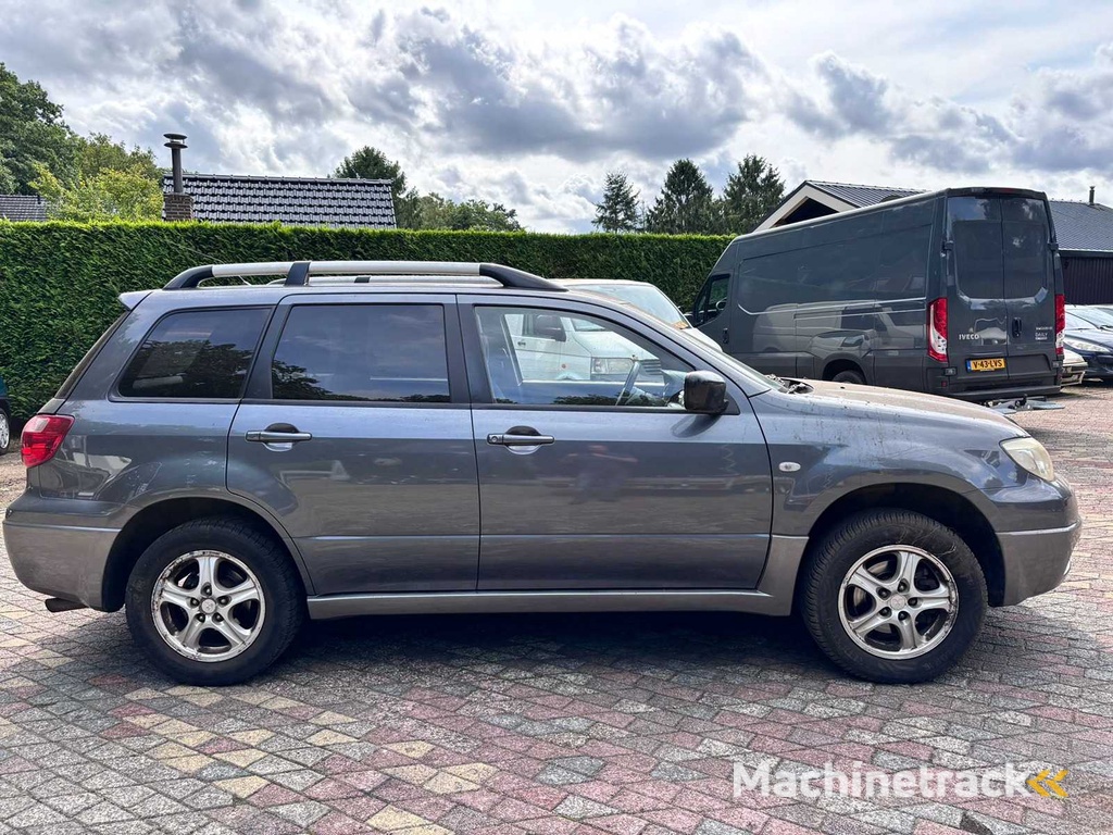 Mitsubishi - 2008 - Outlander Sport - 2.0 Invite+ - 66-ZG-RN - beschädigt