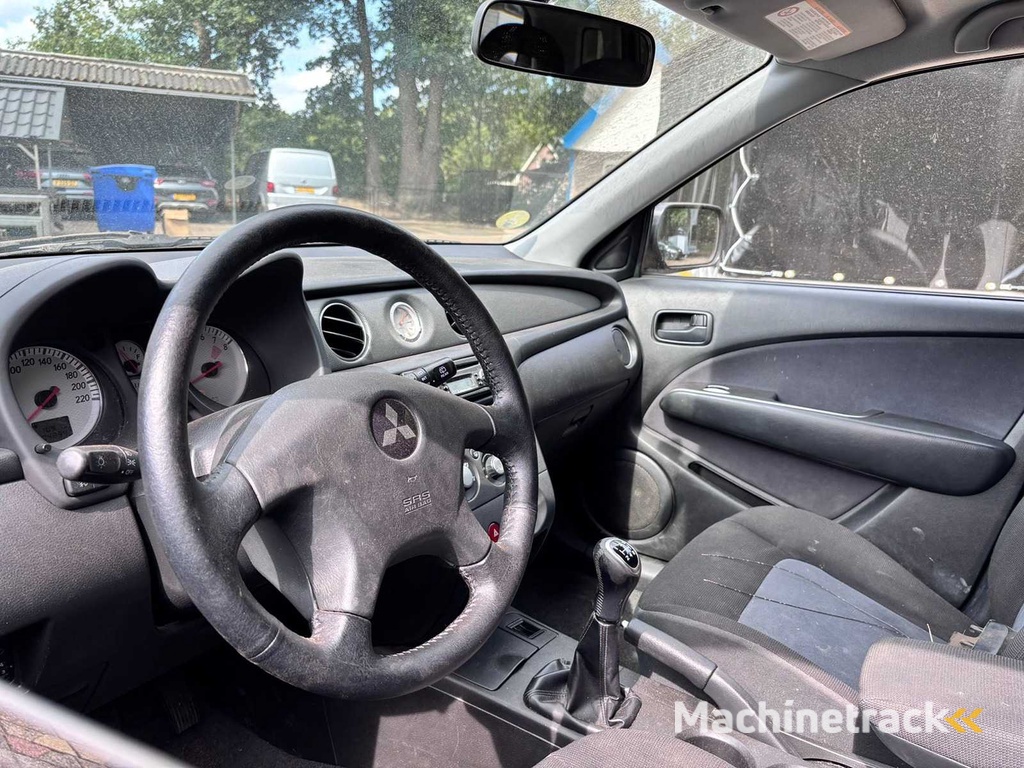 Mitsubishi - 2008 - Outlander Sport - 2.0 Invite+ - 66-ZG-RN - beschädigt