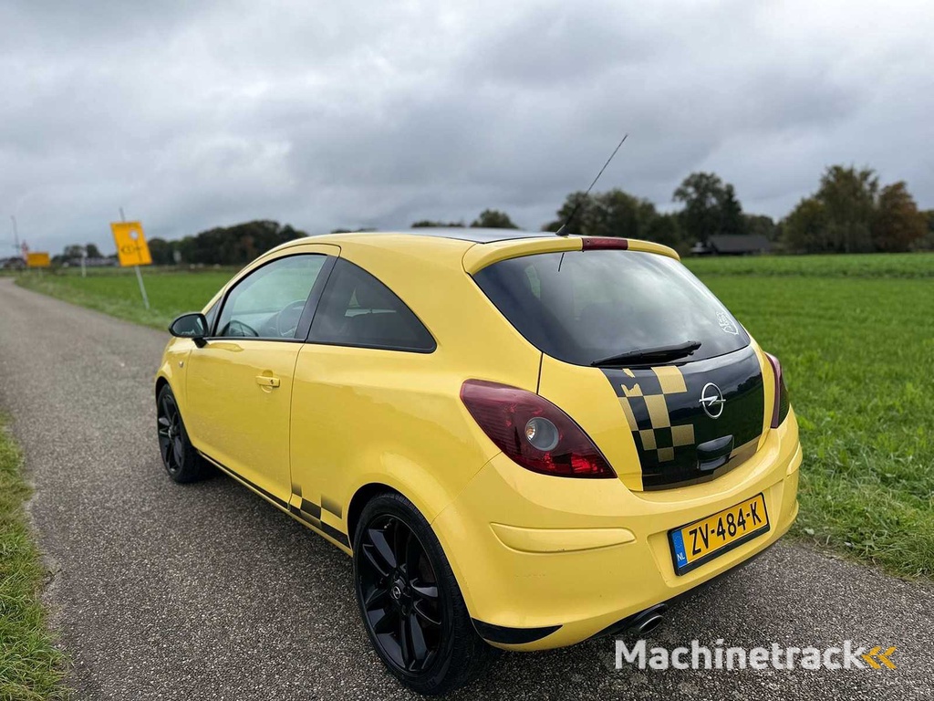 Opel - 2010 - Corsa - 1.4-16V Cosmo - ZV-484-K