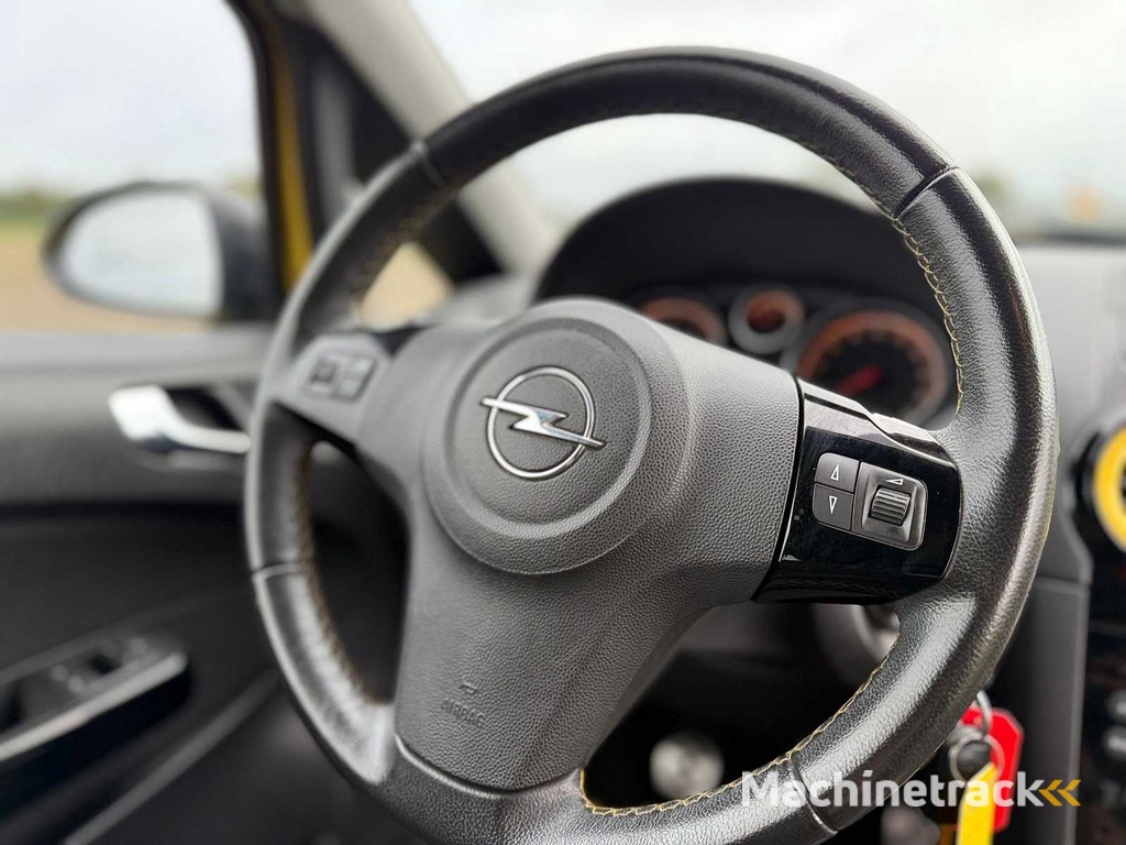 Opel - 2010 - Corsa - 1.4-16V Cosmo - ZV-484-K