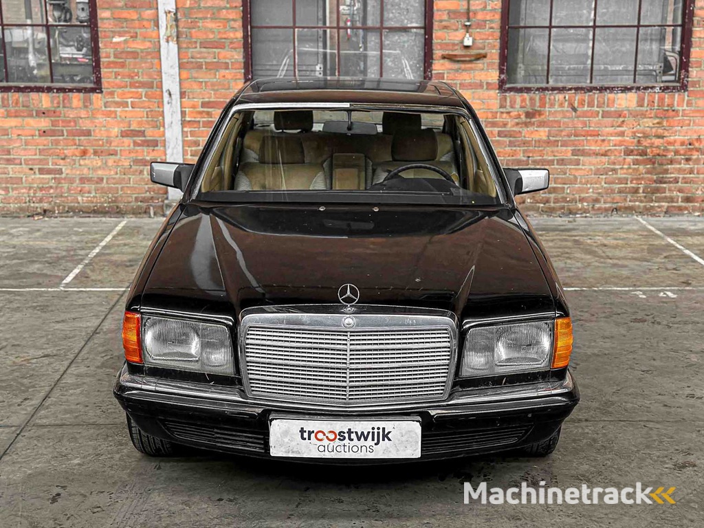 Mercedes-Benz 280 SEL