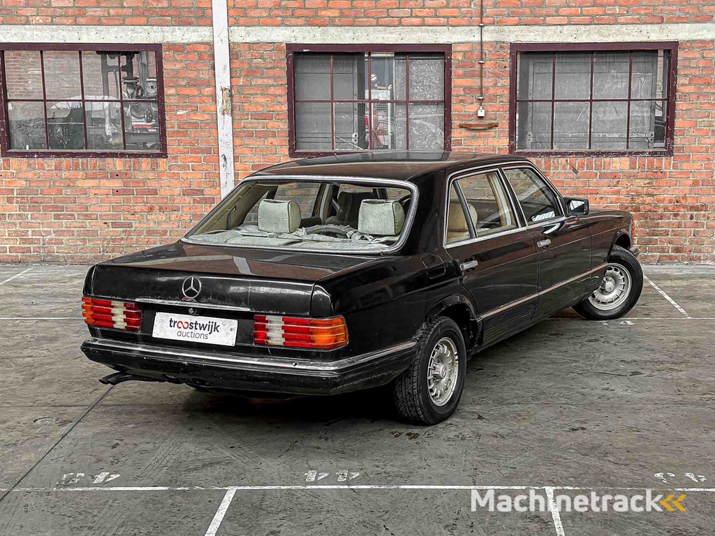 Mercedes-Benz 280 SEL