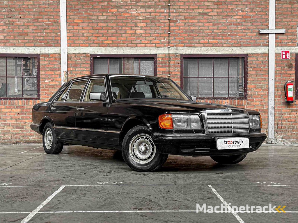 Mercedes-Benz 280 SEL