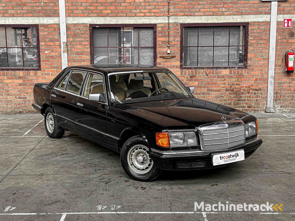 Mercedes-Benz 280 SEL