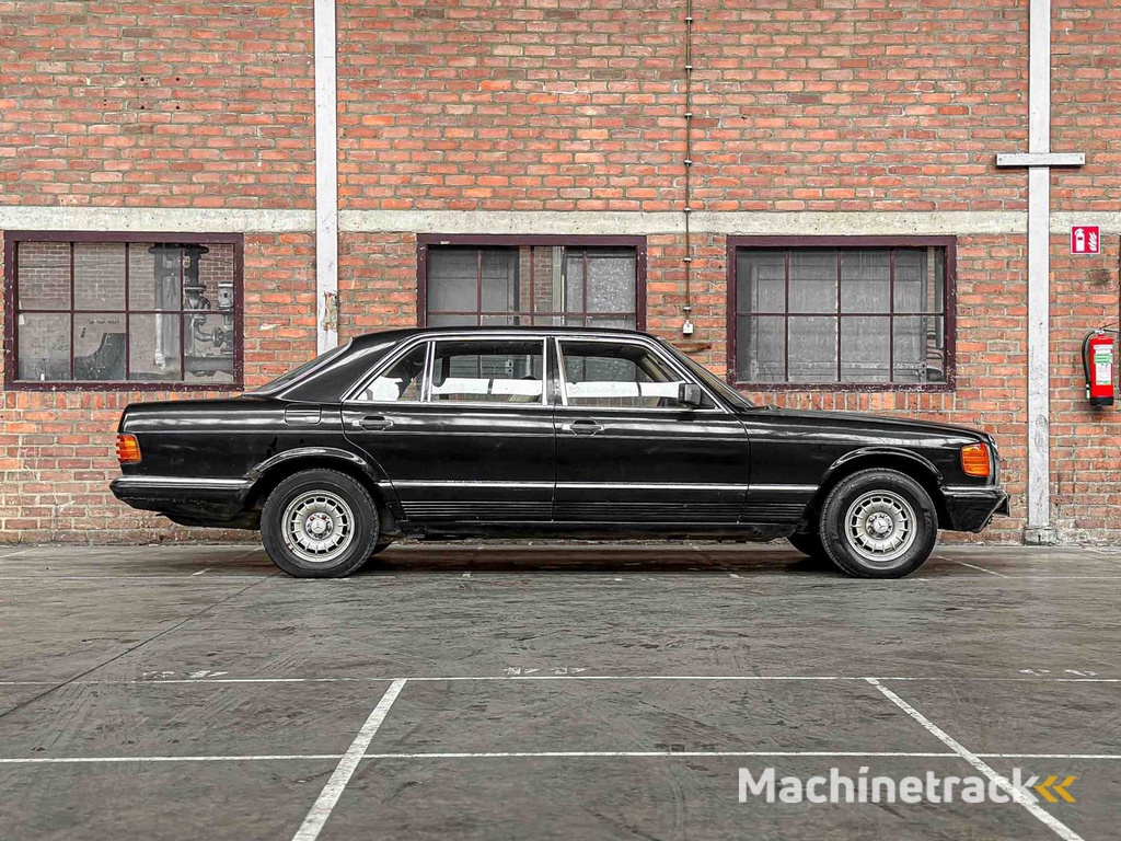 Mercedes-Benz 280 SEL