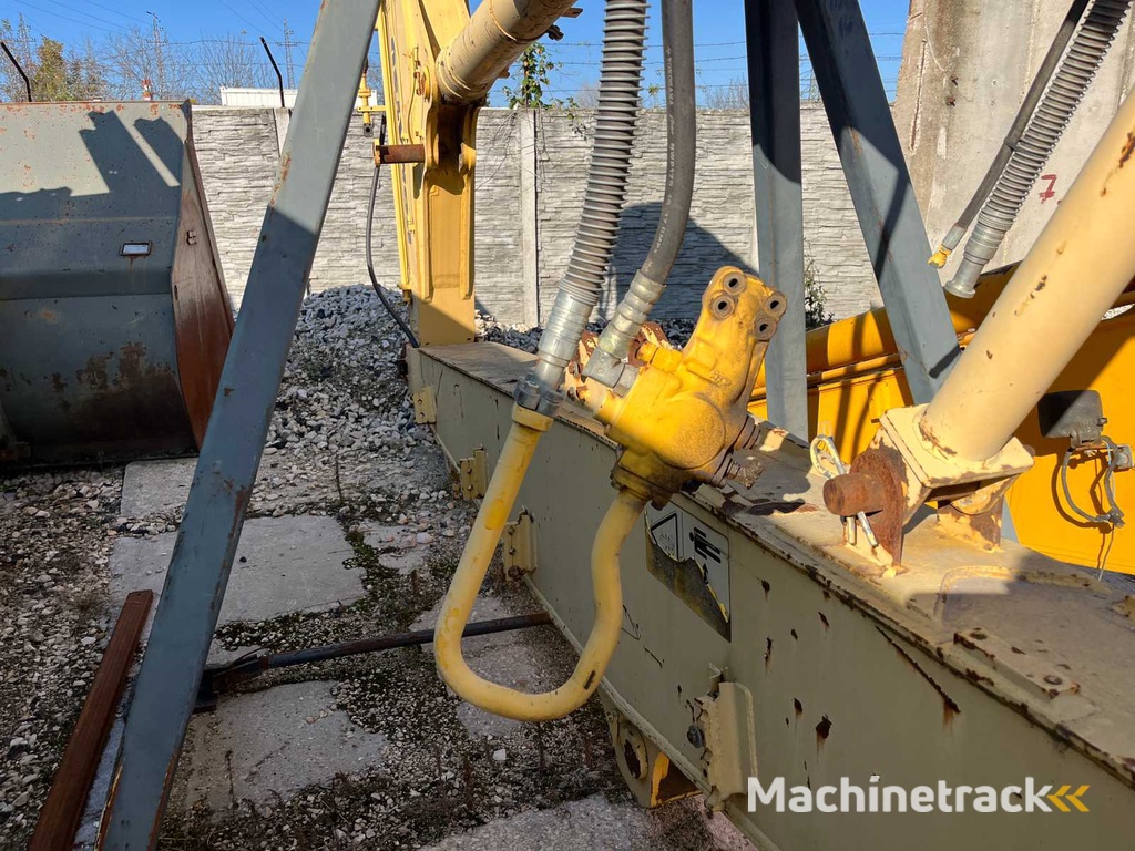 KOMATSU Excavator BOOM