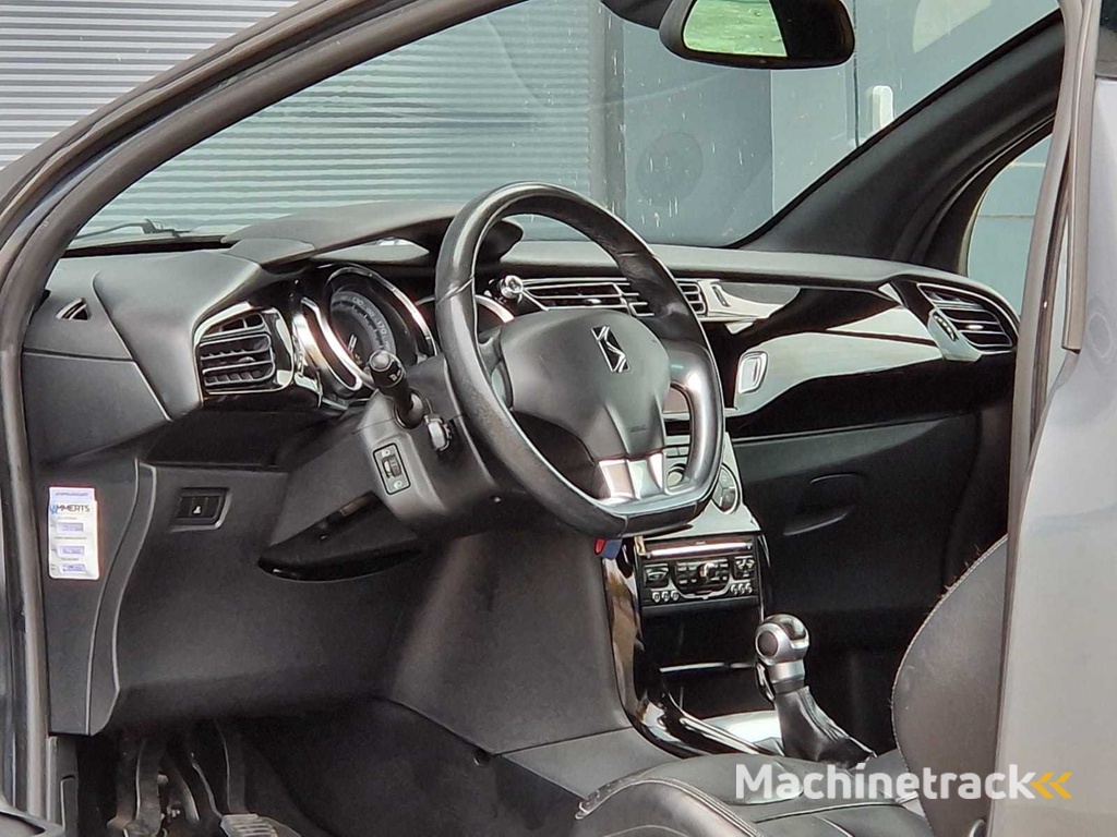 Citroen - 2010 - DS3 - 1.6 So Chic - 76-LKZ-4