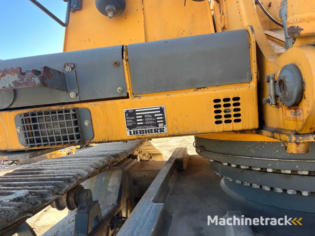 LIEBHERR - R944 BVHHD - Tracked Excavator