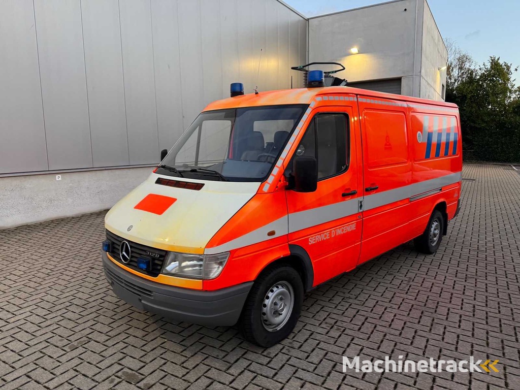 MERCEDES - 2000 - 312 D - Feuerwehrauto