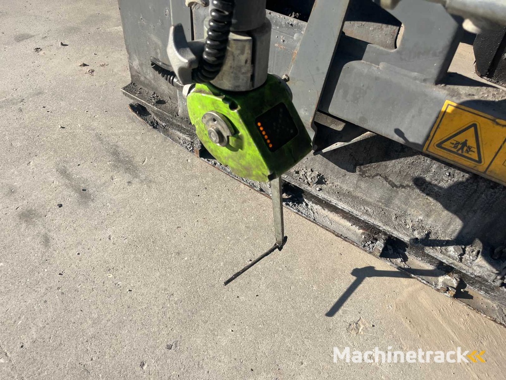 Asfalteermachine - VÖGELE - 1303-3i - 2014