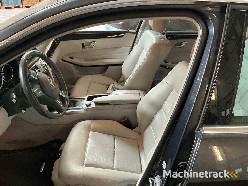Mercedes-Benz E220 Pkw