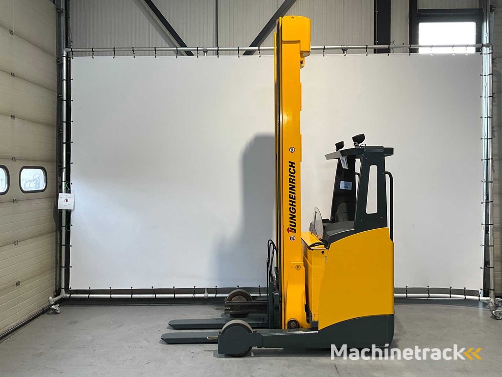 Jungheinrich ETV 320 Reach truck, side-shift, hydraulisch verstelbare lepels, free-lift