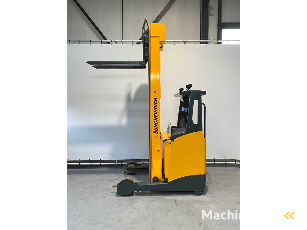 Jungheinrich ETV 320 Reach truck, side-shift, hydraulisch verstelbare lepels, free-lift
