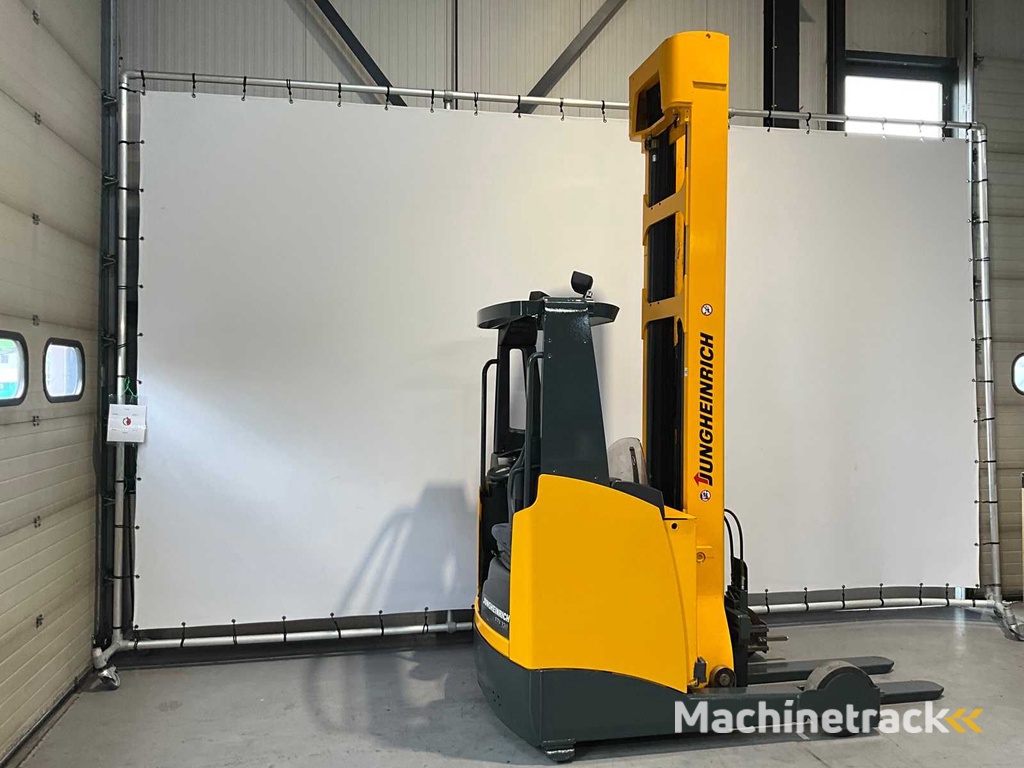 Jungheinrich ETV 320 Reach truck, side-shift, hydraulisch verstelbare lepels, free-lift