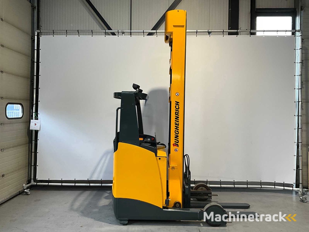 Jungheinrich ETV 320 Reach truck, side-shift, hydraulisch verstelbare lepels, free-lift
