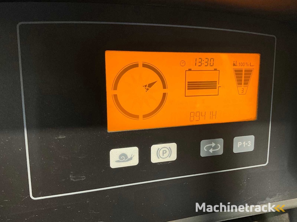 Jungheinrich ETV 320 Reach truck, side-shift, hydraulisch verstelbare lepels, free-lift