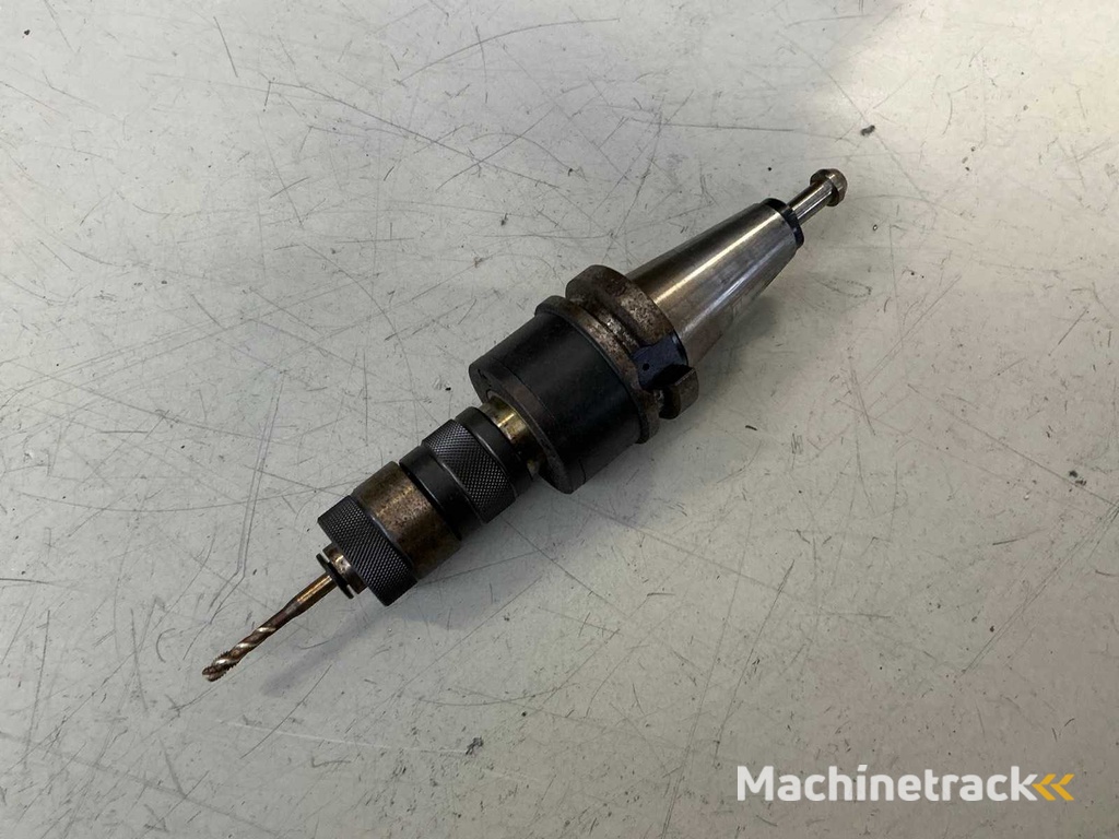 Lot BT40 Tool Holders