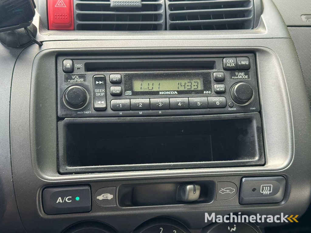 Honda - 2002 - Jazz - 1.4 LS - 28-JX-FR