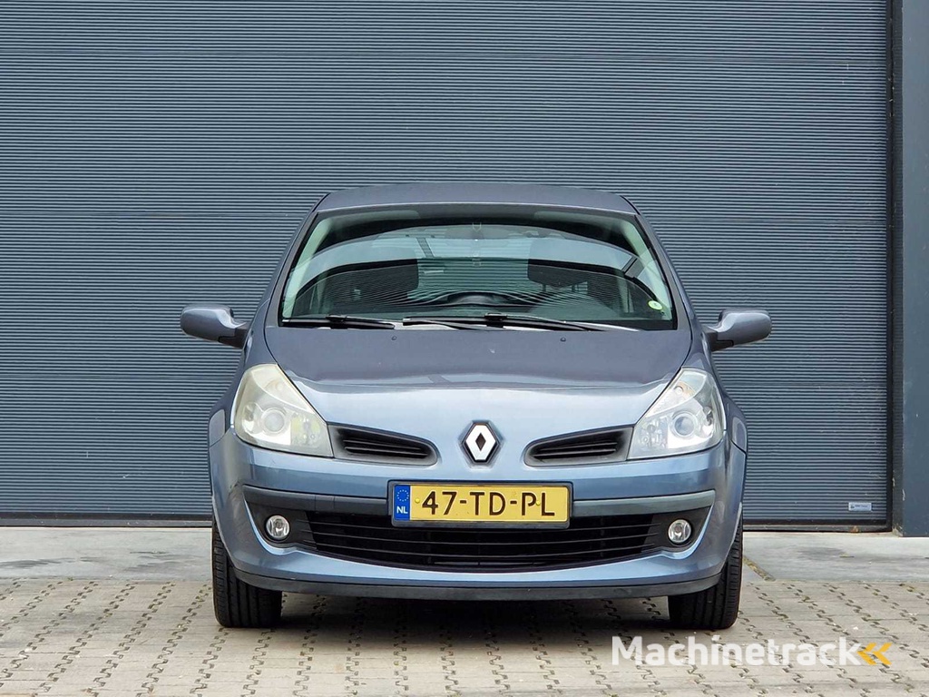 Renault - 2006 - Clio - 1.4-16V Dynam.Luxe - 47-TD-PL