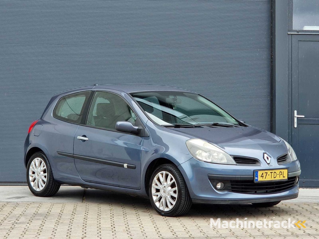 Renault - 2006 - Clio - 1.4-16V Dynam.Luxe - 47-TD-PL