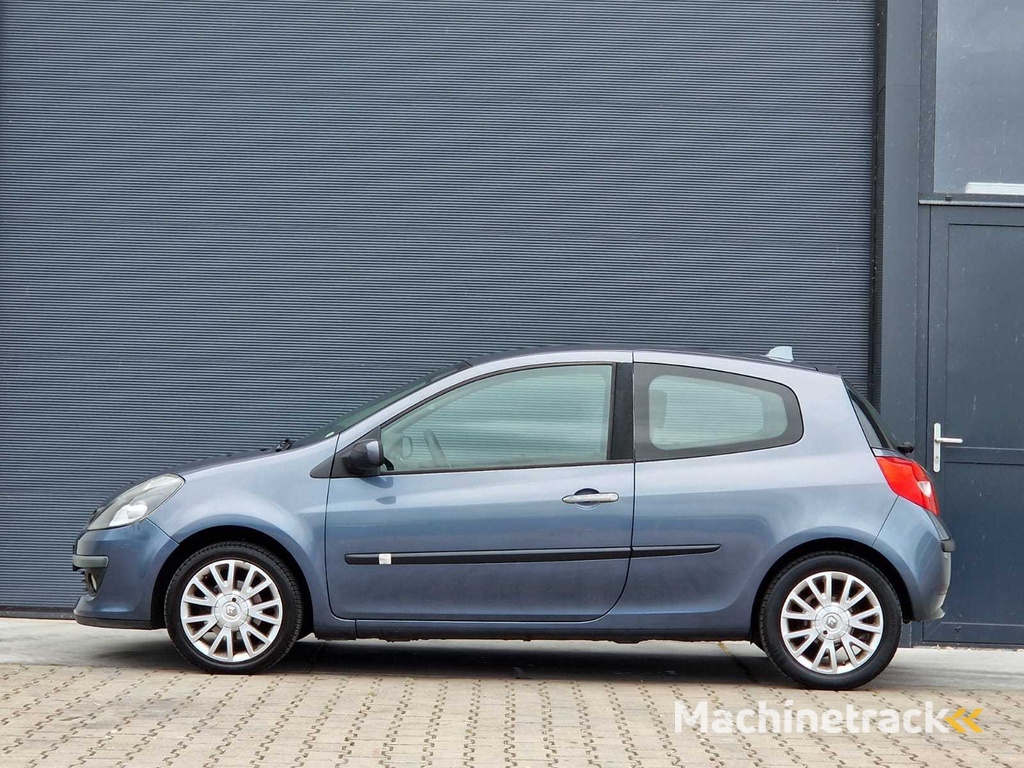 Renault - 2006 - Clio - 1.4-16V Dynam.Luxe - 47-TD-PL