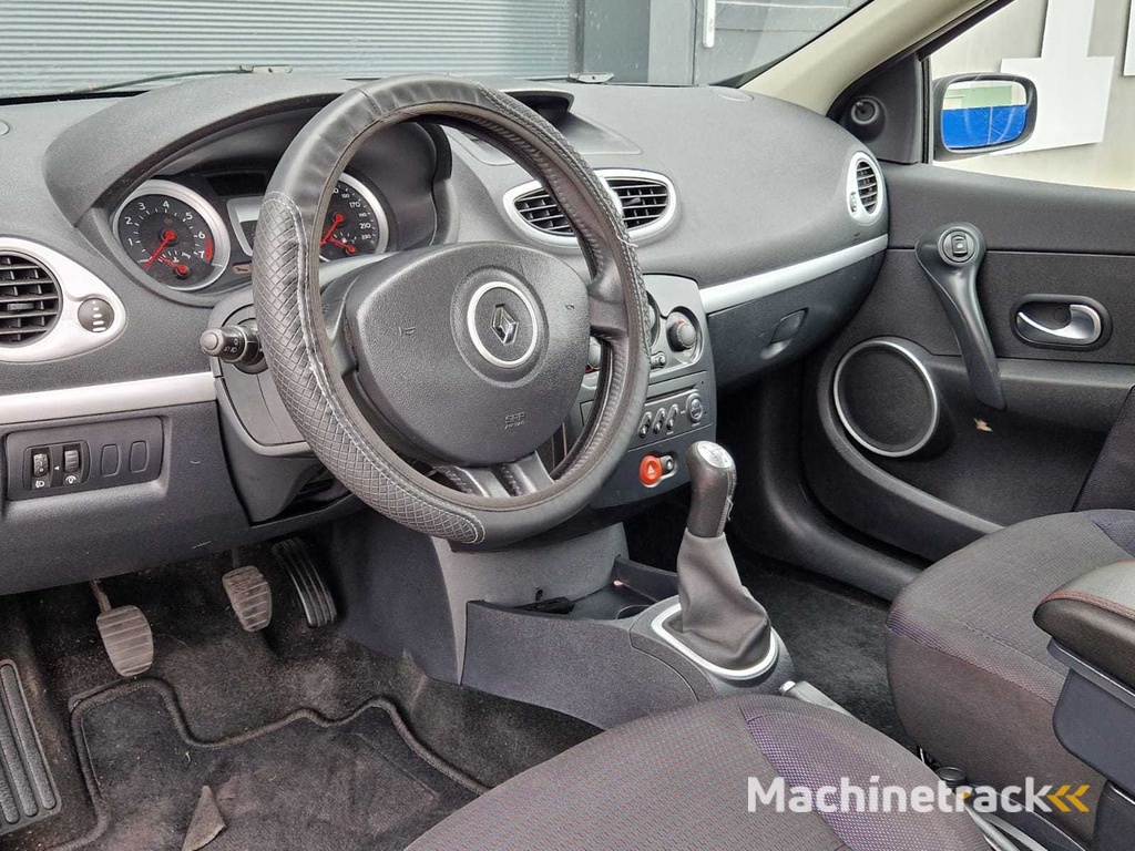 Renault - 2006 - Clio - 1.4-16V Dynam.Luxe - 47-TD-PL