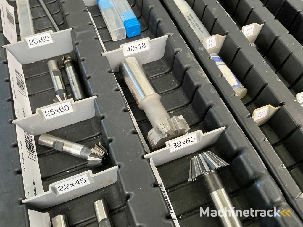 Workshop cabinet with machine tools and accessories