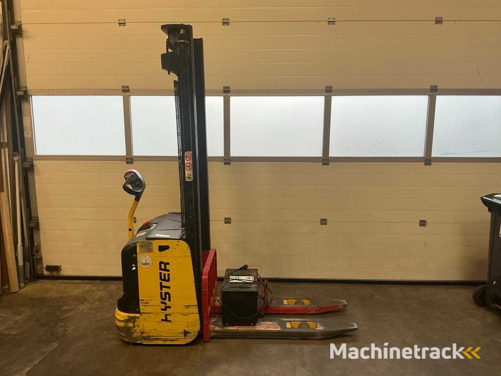 2000 Hyster S1.2-38 Stapelaar