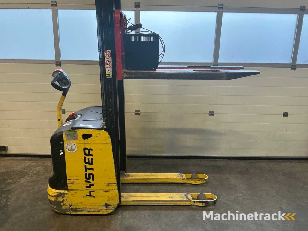 2000 Hyster S1.2-38 Stapelaar