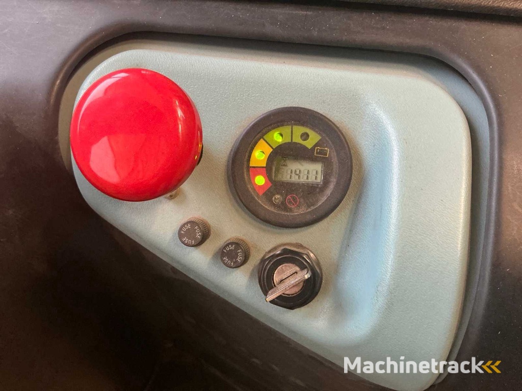 2000 Hyster S1.2-38 Stapelaar